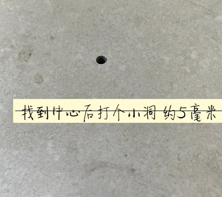 抚顺瓷砖空鼓维修公司专业解答在瓷砖铺贴过程中，如果砂料搅拌不均匀，将会带来以下问题